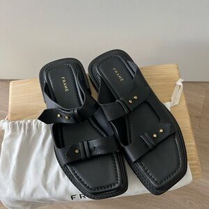 Frame » Le Hayden Leather Sandals